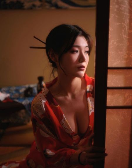 日本美女的逼逼_剧情片日韩电影在线