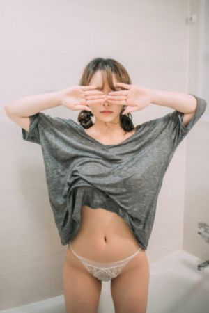 天天夜日日日日碰日日摸_BDBD在线观看