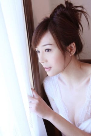 白丝女仆裸体被强趴内裤啪啪_JVID性感写真