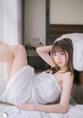 日本哺乳奶水xxxx_1080PHD高清在线观看