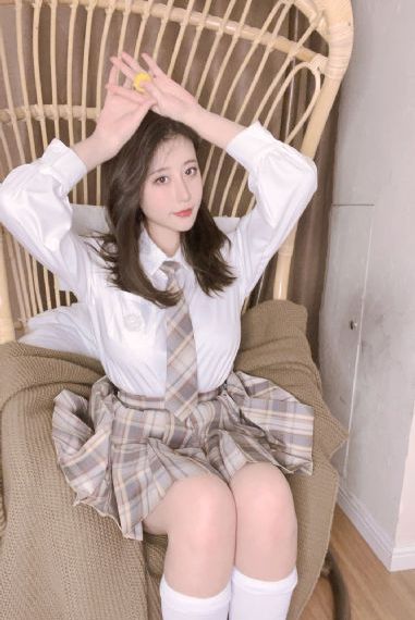 亚洲秒拍精品_BD英语手机在线看