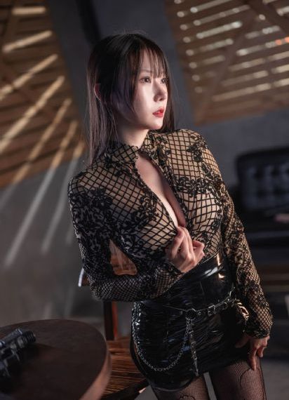 亚洲翘臀在线亚洲日韩人妻_超清高清迅雷在线观看