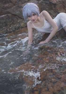 ass日本肉裸pics_完整无删减版